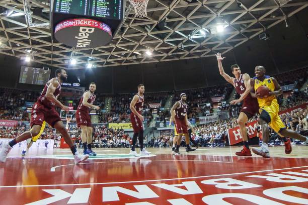 她的使命远 她的使命远